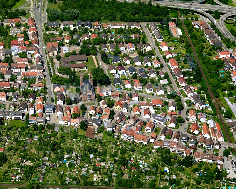 Luftaufnahme Beiertheim - Bulach - Wohngebiet einer Einfamilienhaus- Siedlung in Beiertheim - Bulach im Bundesland Baden-Württemberg, Deutschland