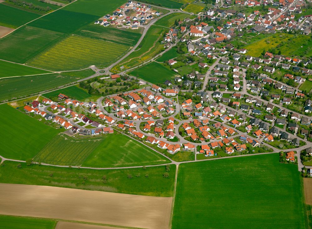Luftbild Bernstadt - Wohngebiet einer Einfamilienhaus- Siedlung in Bernstadt im Bundesland Baden-Württemberg, Deutschland