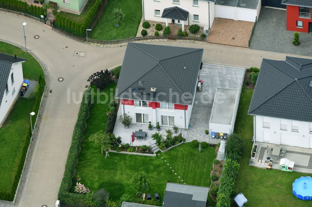 Luftbild Magdeburg - Wohngebiet einer Einfamilienhaus- Siedlung Am Birnengarten - Mirabellenweg im Ortsteil Ottersleben in Magdeburg im Bundesland Sachsen-Anhalt, Deutschland