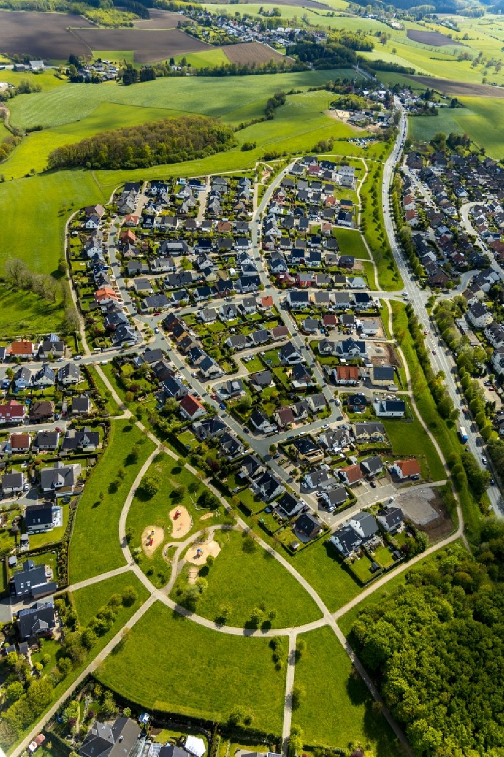 Luftbild Breckerfeld - Wohngebiet einer Einfamilienhaus- Siedlung in Breckerfeld im Bundesland Nordrhein-Westfalen, Deutschland