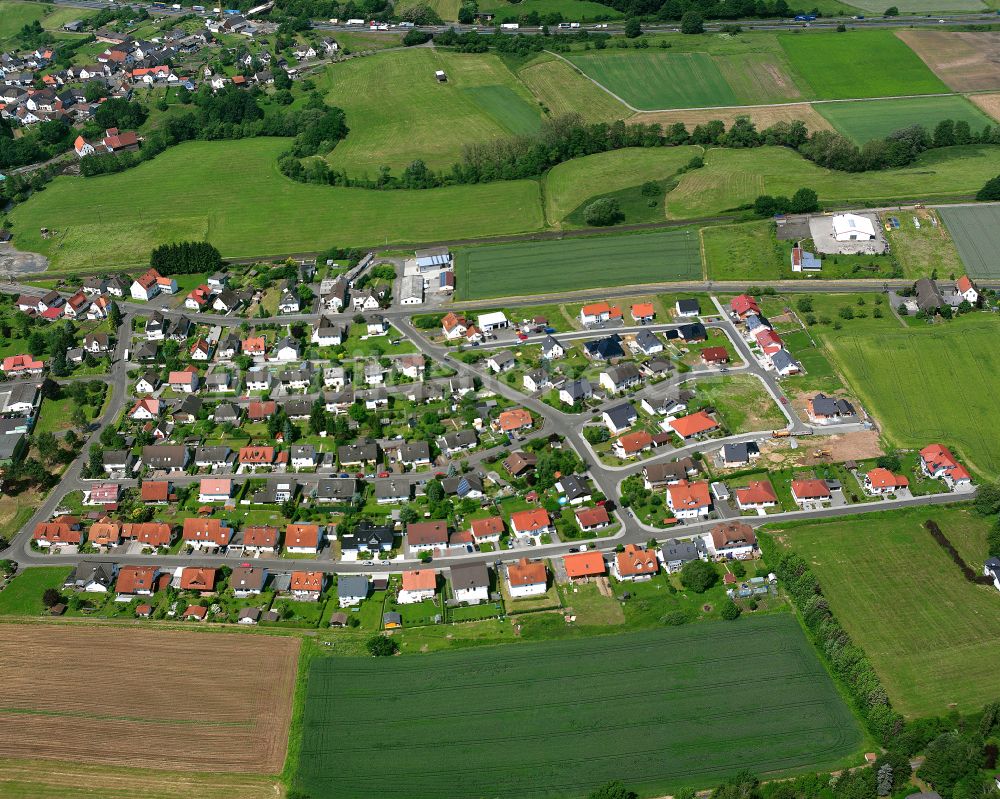 Burg-Gemünden von oben - Wohngebiet einer Einfamilienhaus- Siedlung in Burg-Gemünden im Bundesland Hessen, Deutschland