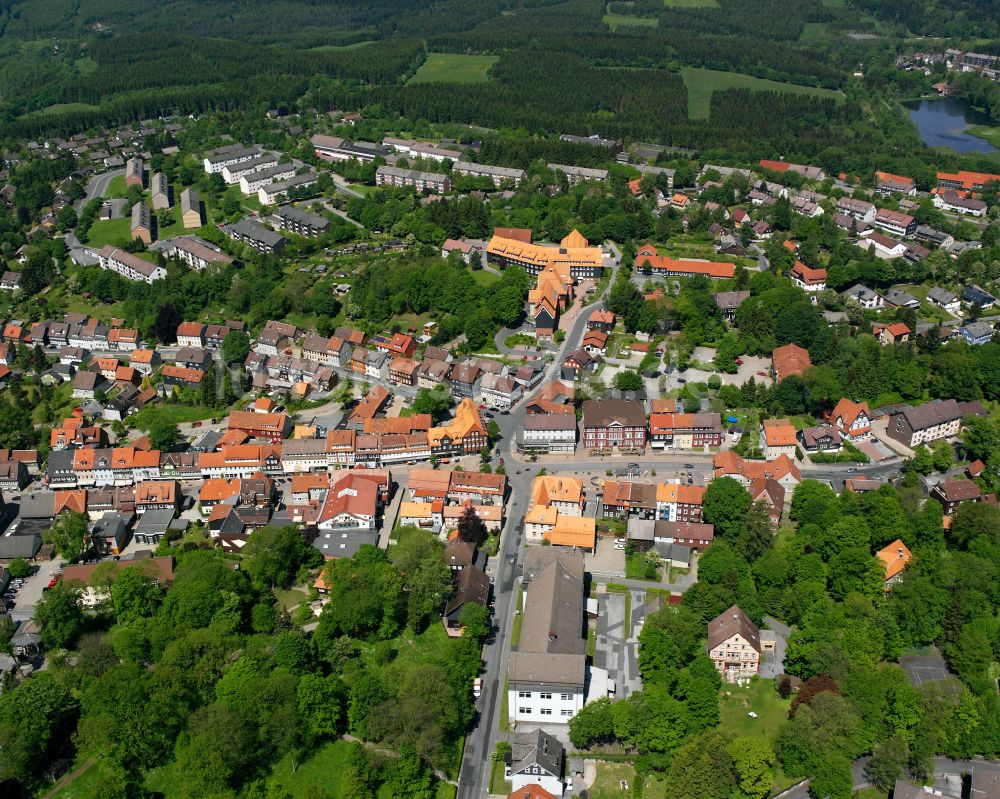 Luftbild Clausthal-Zellerfeld - Wohngebiet einer Einfamilienhaus- Siedlung in Clausthal-Zellerfeld im Bundesland Niedersachsen, Deutschland