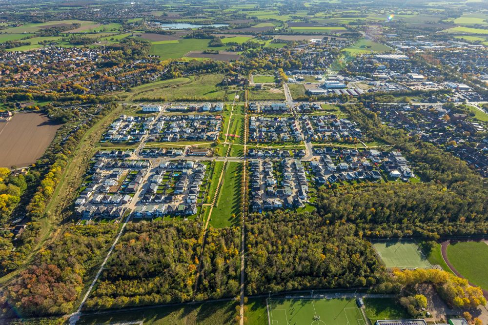 Luftbild Neukirchen-Vluyn - Wohngebiet der Einfamilienhaus- Siedlung Dicksche Heide in Neukirchen-Vluyn im Bundesland Nordrhein-Westfalen