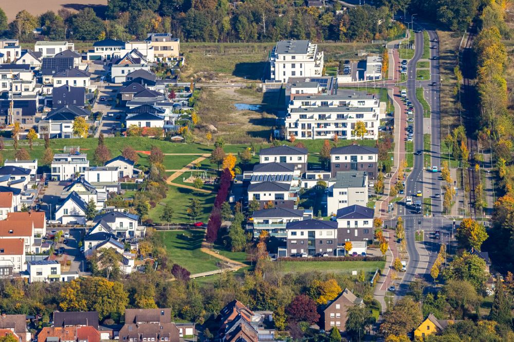 Luftaufnahme Neukirchen-Vluyn - Wohngebiet der Einfamilienhaus- Siedlung Dicksche Heide in Neukirchen-Vluyn im Bundesland Nordrhein-Westfalen