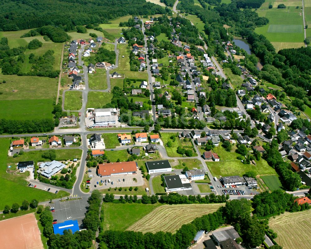 Luftbild Driedorf - Wohngebiet einer Einfamilienhaus- Siedlung in Driedorf im Bundesland Hessen, Deutschland