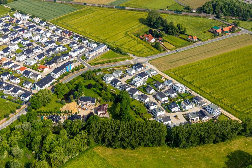 Soest von oben - Wohngebiet einer Einfamilienhaus- Siedlung entlang des Ardeyweg in Soest im Bundesland Nordrhein-Westfalen, Deutschland