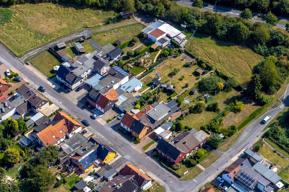 Luftaufnahme Hamm - Wohngebiet einer Einfamilienhaus- Siedlung entlang des Mindener Weg in Hamm im Bundesland Nordrhein-Westfalen, Deutschland