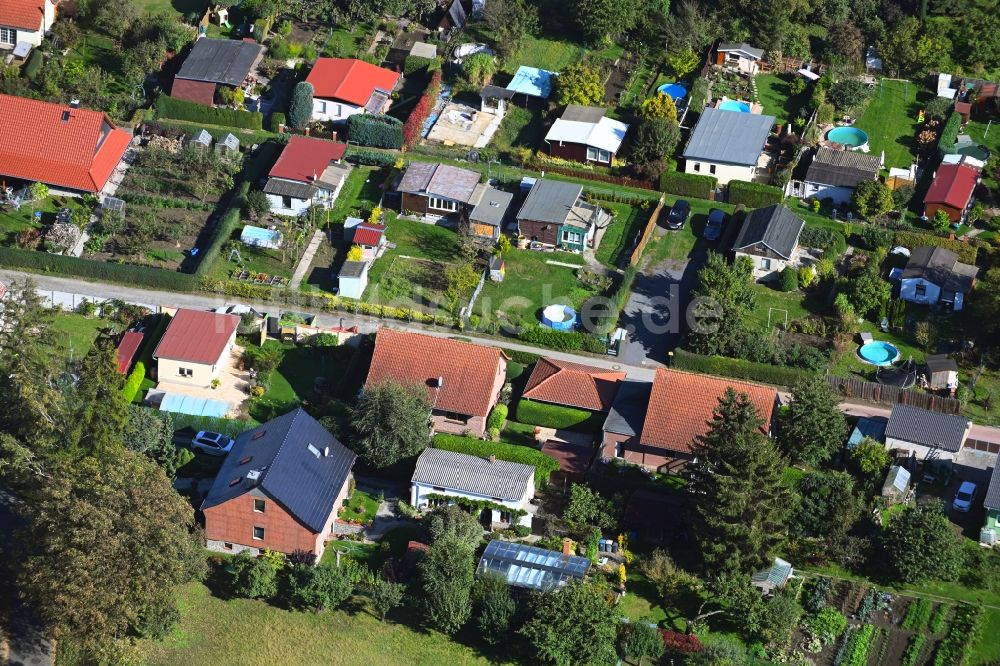 Luftbild Hohe Börde - Wohngebiet einer Einfamilienhaus- Siedlung entlang der Morgenstraße in Hohe Börde im Bundesland Sachsen-Anhalt, Deutschland