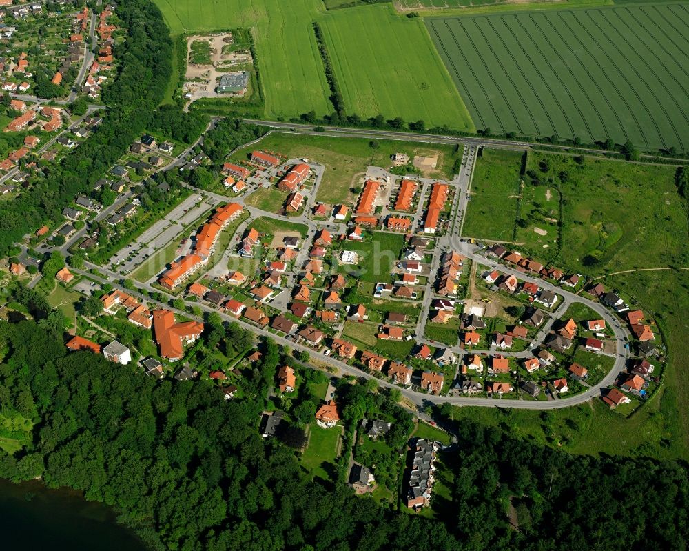 Luftaufnahme Farchauer Mühle - Wohngebiet einer Einfamilienhaus- Siedlung in Farchauer Mühle im Bundesland Schleswig-Holstein, Deutschland