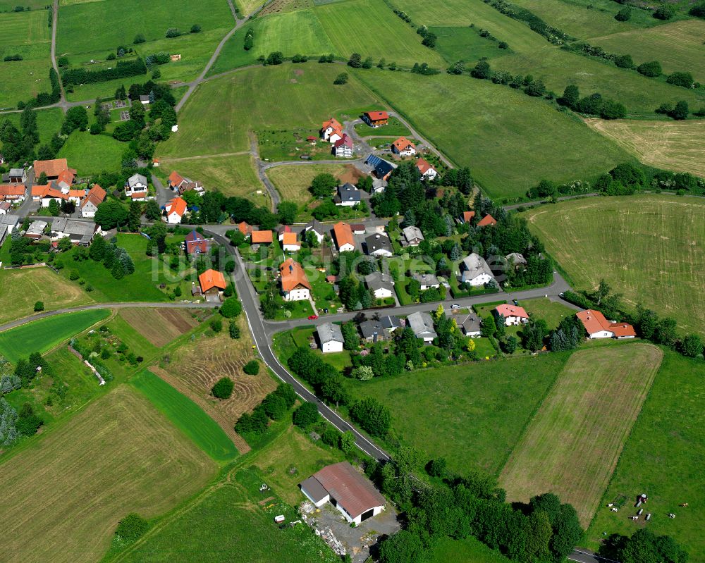 Feldkrücken aus der Vogelperspektive: Wohngebiet einer Einfamilienhaus- Siedlung in Feldkrücken im Bundesland Hessen, Deutschland