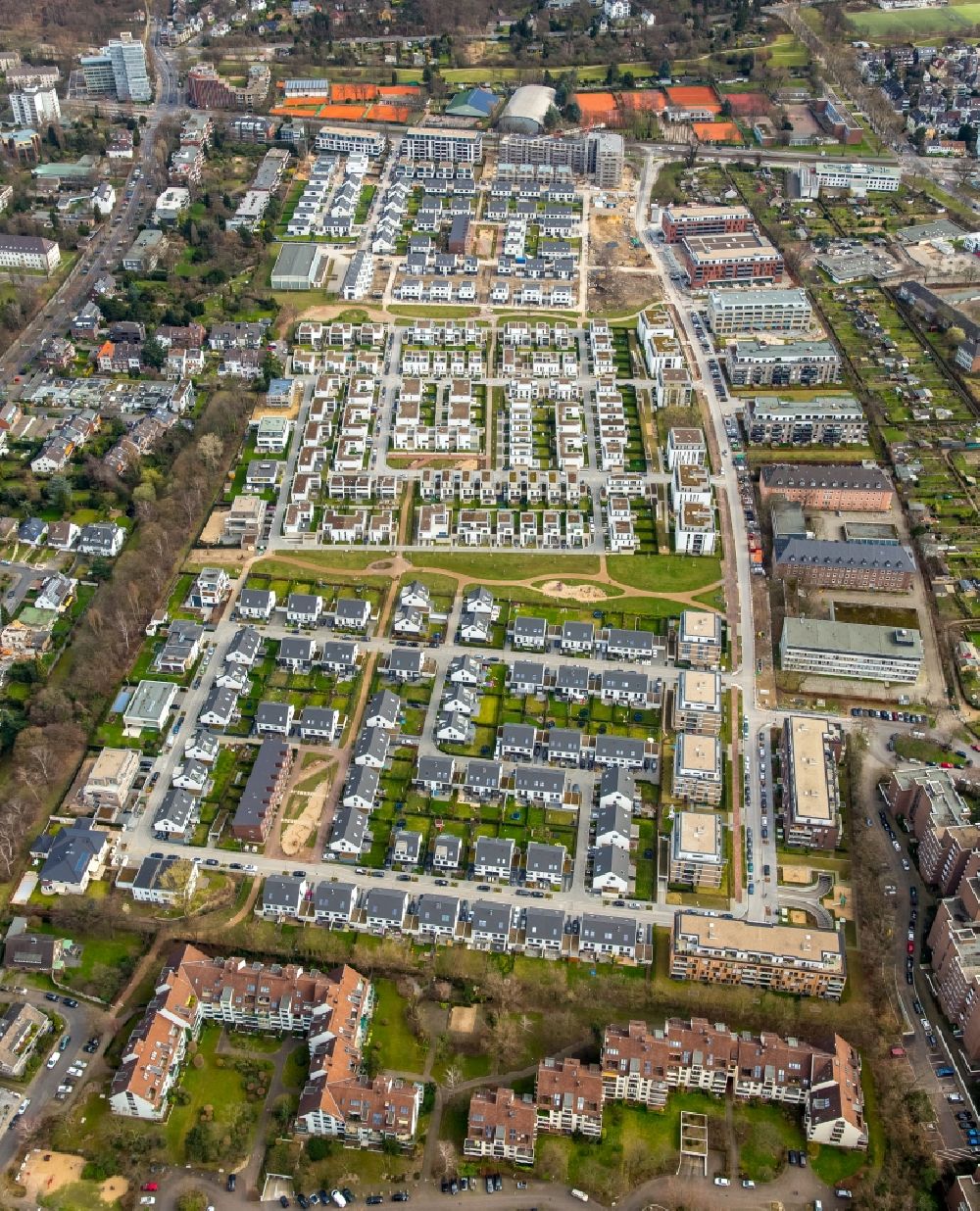 Luftaufnahme Düsseldorf - Wohngebiet einer Einfamilienhaus- Siedlung Gartenstadt Reitzenstein in Düsseldorf im Bundesland Nordrhein-Westfalen, Deutschland