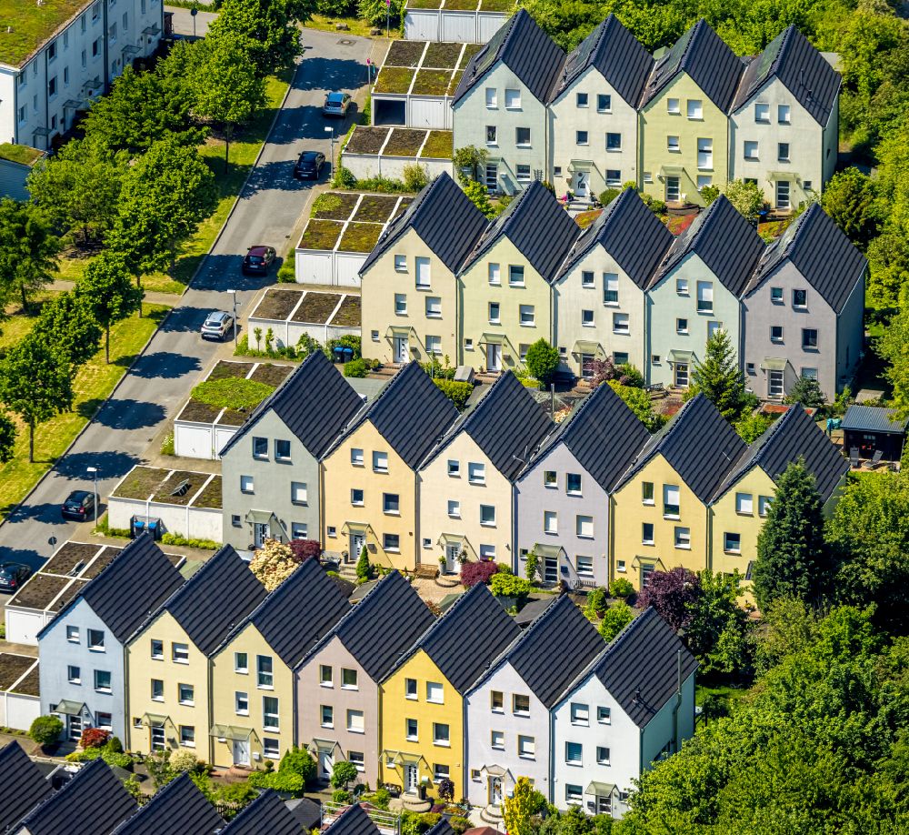 Gelsenkirchen aus der Vogelperspektive: Wohngebiet einer Einfamilienhaus- Siedlung in Gelsenkirchen im Bundesland Nordrhein-Westfalen
