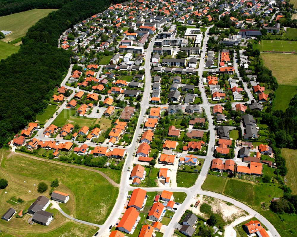 Gendorf von oben - Wohngebiet einer Einfamilienhaus- Siedlung in Gendorf im Bundesland Bayern, Deutschland