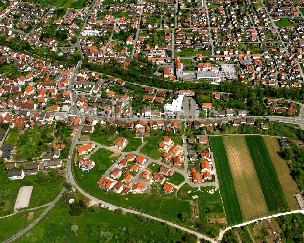 Luftaufnahme Gingen an der Fils - Wohngebiet einer Einfamilienhaus- Siedlung in Gingen an der Fils im Bundesland Baden-Württemberg, Deutschland
