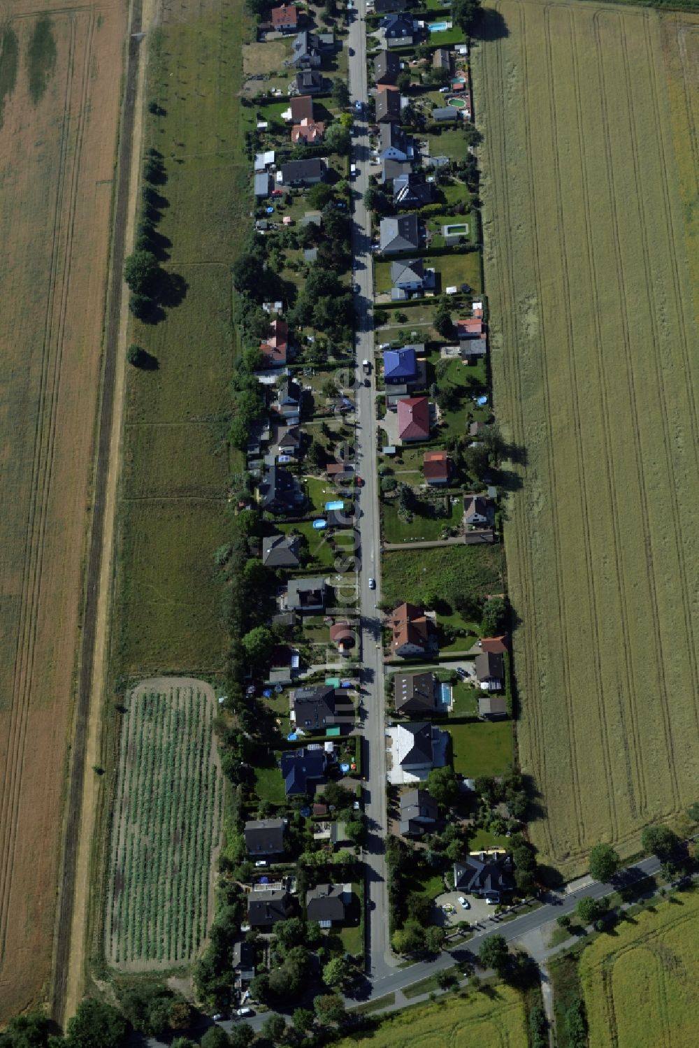 Luftbild Großziethen - Wohngebiet einer Einfamilienhaus- Siedlung in Großziethen im Bundesland Brandenburg