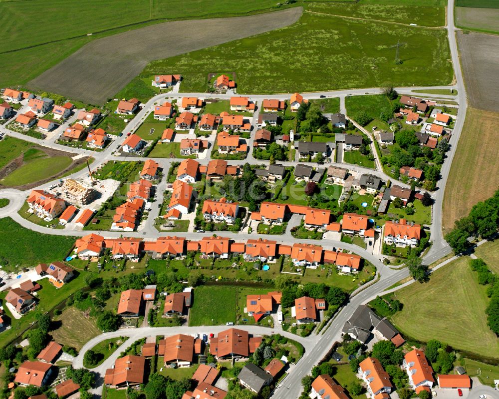 Heiligenstatt von oben - Wohngebiet einer Einfamilienhaus- Siedlung in Heiligenstatt im Bundesland Bayern, Deutschland