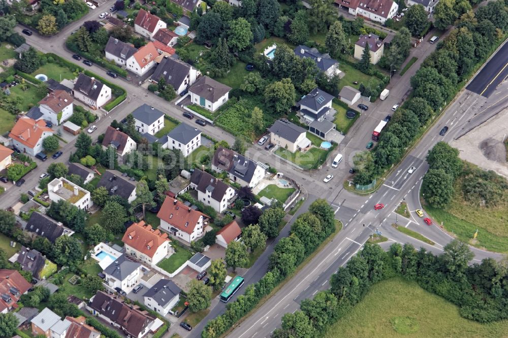 Luftaufnahme Gräfelfing - Wohngebiet der Einfamilienhaus- Siedlung Heitmeiersiedlung in Gräfelfing Lochham bei München im Bundesland Bayern, Deutschland