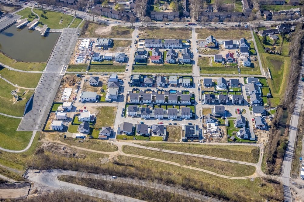 Luftbild Dinslaken - Wohngebiet einer Einfamilienhaus- Siedlung an der Hünxer Straße - Lohberg in Dinslaken im Bundesland Nordrhein-Westfalen, Deutschland