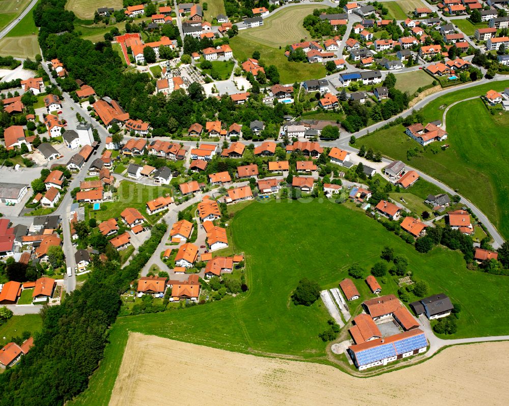 Kastl von oben - Wohngebiet einer Einfamilienhaus- Siedlung in Kastl im Bundesland Bayern, Deutschland