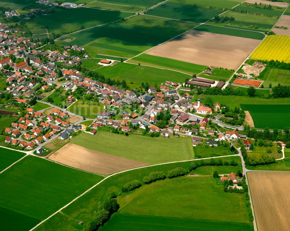 Luftaufnahme Langenenslingen - Wohngebiet einer Einfamilienhaus- Siedlung in Langenenslingen im Bundesland Baden-Württemberg, Deutschland