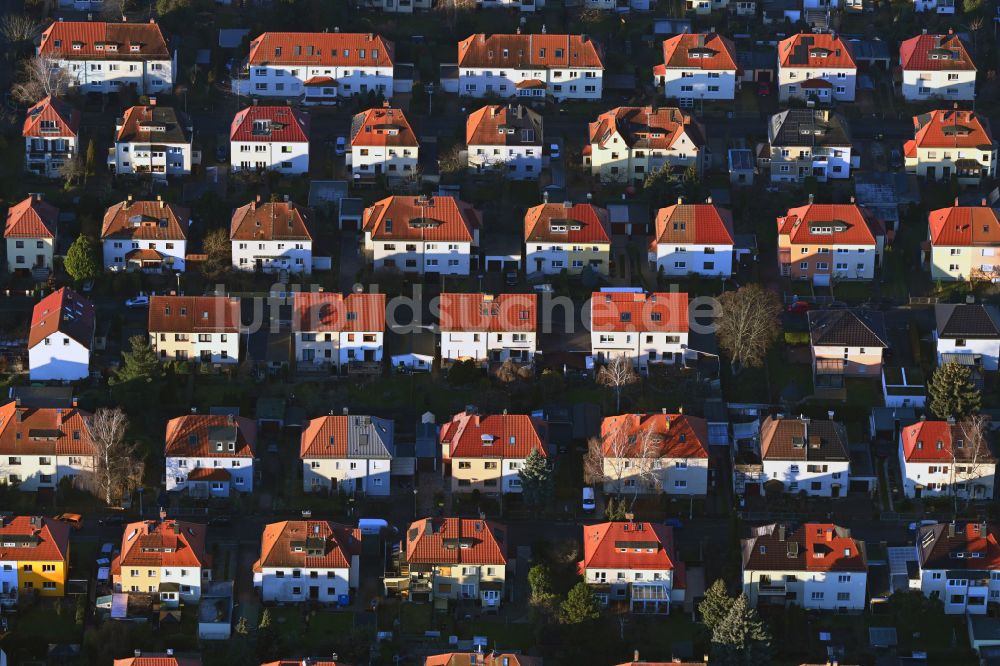 Leipzig aus der Vogelperspektive: Wohngebiet einer Einfamilienhaus- Siedlung in Leipzig im Bundesland Sachsen, Deutschland