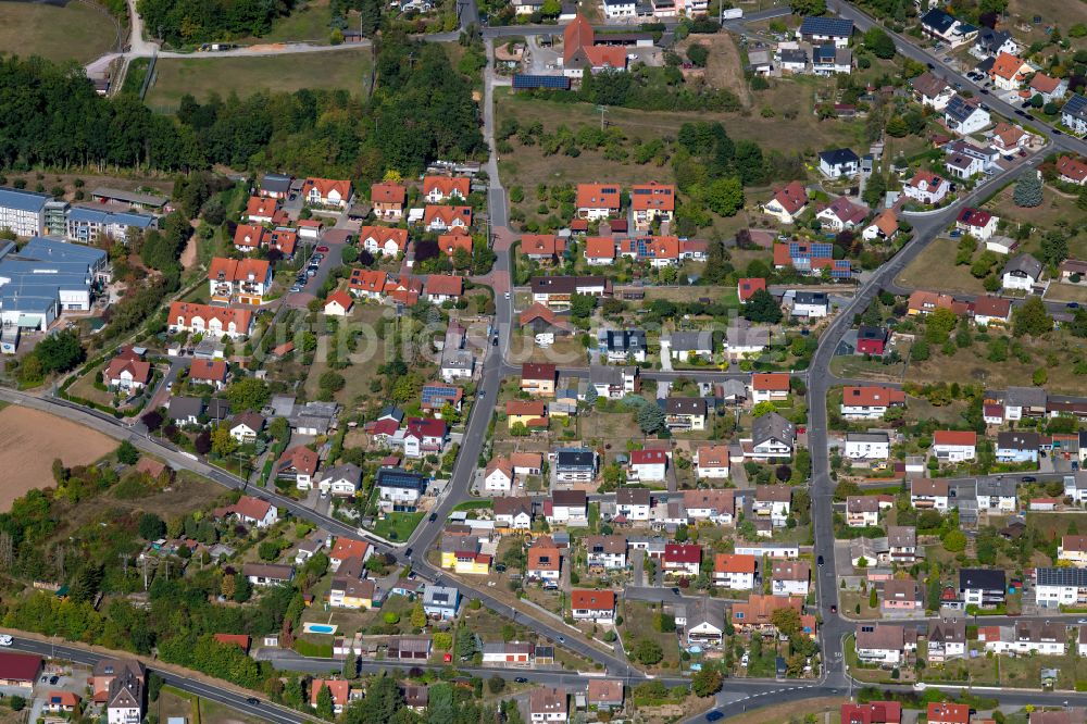 Luftaufnahme Lengfurt - Wohngebiet einer Einfamilienhaus- Siedlung in Lengfurt im Bundesland Bayern, Deutschland