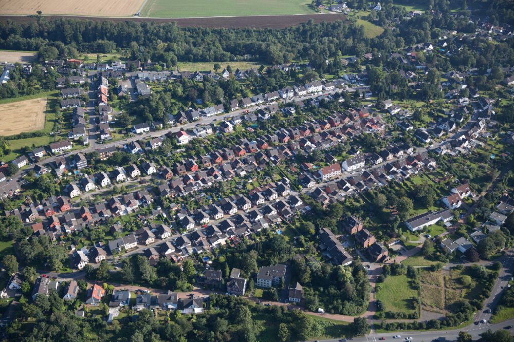 Luftbild Mülheim an der Ruhr - Wohngebiet einer Einfamilienhaus- Siedlung in Mülheim an der Ruhr im Bundesland Nordrhein-Westfalen, Deutschland