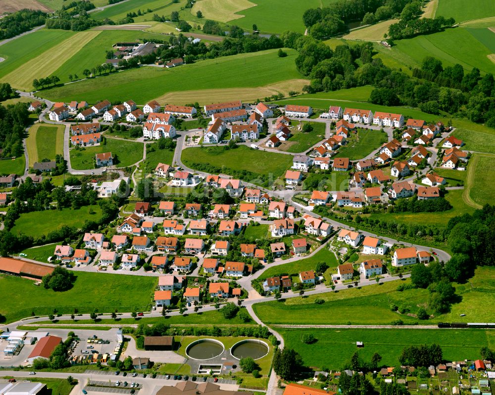 Ochsenhausen von oben - Wohngebiet einer Einfamilienhaus- Siedlung in Ochsenhausen im Bundesland Baden-Württemberg, Deutschland