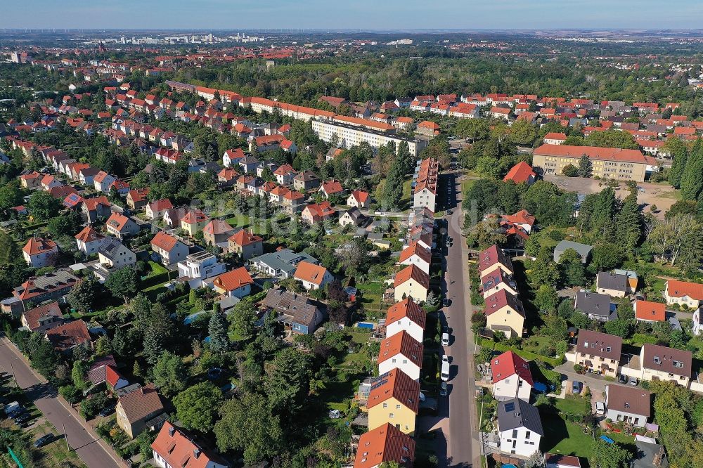 Luftbild Halle (Saale) - Wohngebiet einer Einfamilienhaus- Siedlung im Ortsteil Frohe Zukunft in Halle (Saale) im Bundesland Sachsen-Anhalt, Deutschland