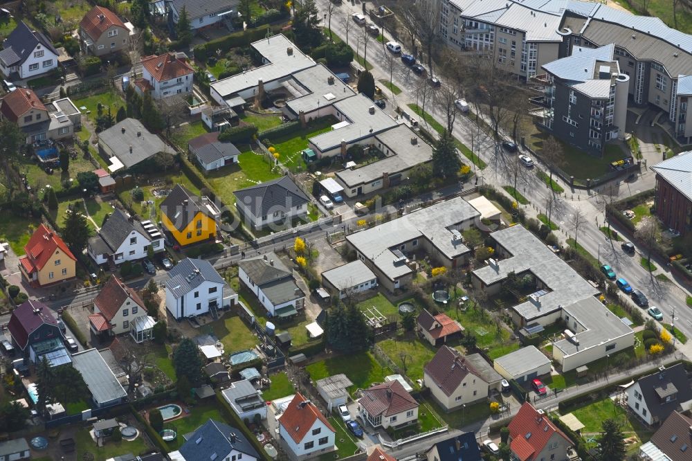 Luftbild Berlin - Wohngebiet einer Einfamilienhaus- Siedlung im Ortsteil Hohenschönhausen in Berlin, Deutschland
