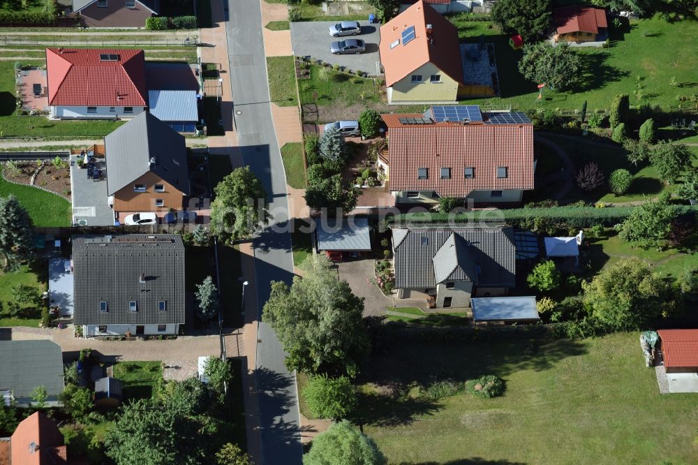 Panketal aus der Vogelperspektive: Wohngebiet einer Einfamilienhaus- Siedlung in Panketal im Bundesland Brandenburg