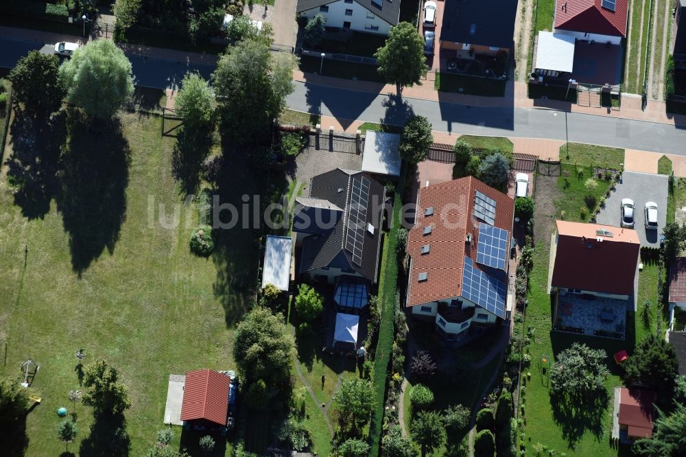 Panketal von oben - Wohngebiet einer Einfamilienhaus- Siedlung in Panketal im Bundesland Brandenburg