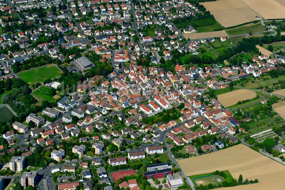 Luftaufnahme Lengfeld - Wohngebiet einer Einfamilienhaus- Siedlung am Rande von landwirtschaftlichen Feldern in Lengfeld im Bundesland Bayern, Deutschland