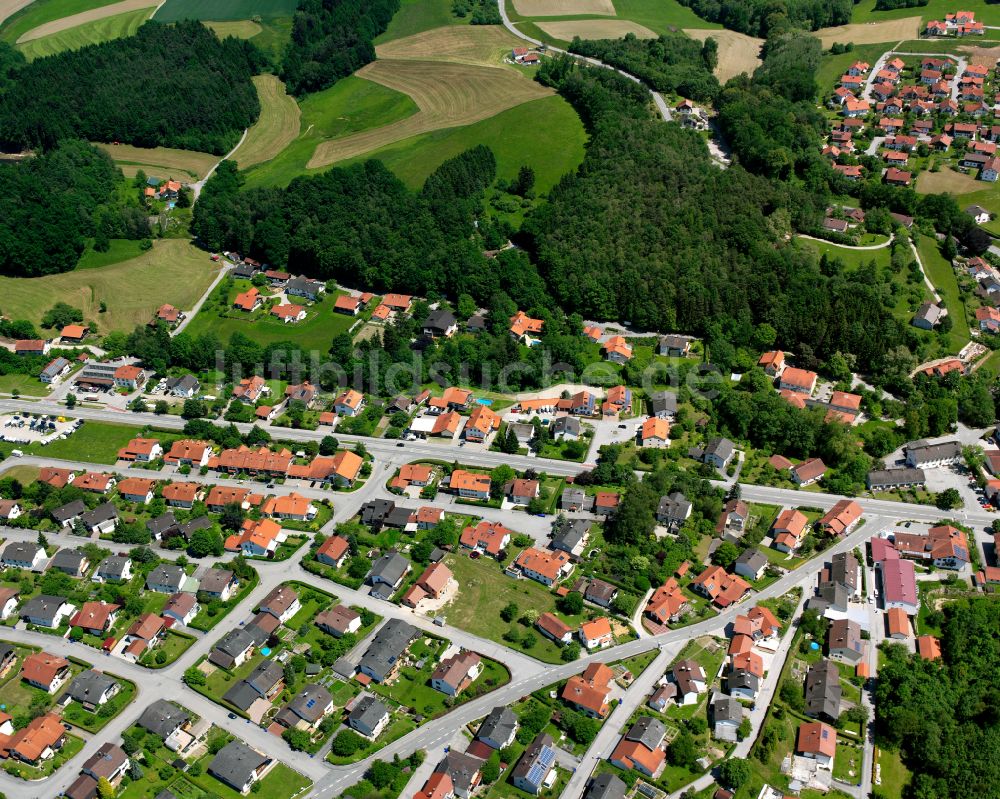 Luftbild Reischach - Wohngebiet einer Einfamilienhaus- Siedlung in Reischach im Bundesland Bayern, Deutschland