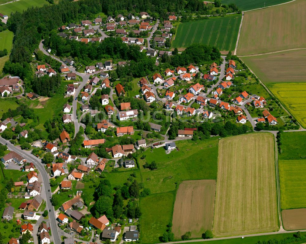 Luftaufnahme Ringschnait - Wohngebiet einer Einfamilienhaus- Siedlung in Ringschnait im Bundesland Baden-Württemberg, Deutschland