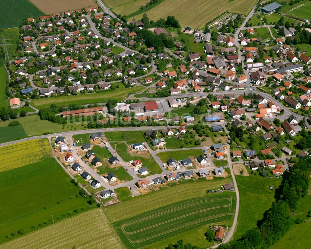 Ringschnait von oben - Wohngebiet einer Einfamilienhaus- Siedlung in Ringschnait im Bundesland Baden-Württemberg, Deutschland