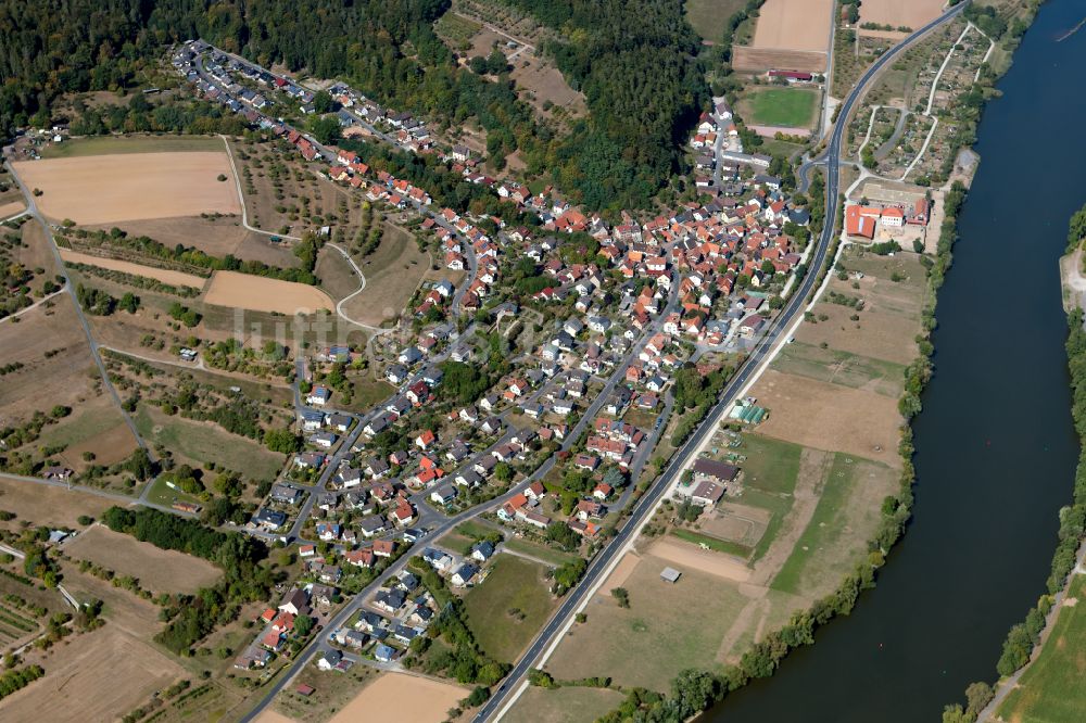 Rodenbach von oben - Wohngebiet einer Einfamilienhaus- Siedlung in Rodenbach im Bundesland Bayern, Deutschland