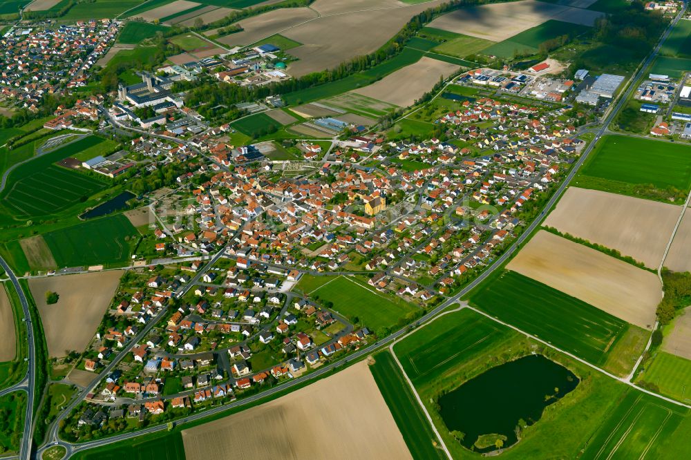 Luftaufnahme Stadtschwarzach - Wohngebiet einer Einfamilienhaus- Siedlung in Stadtschwarzach im Bundesland Bayern, Deutschland