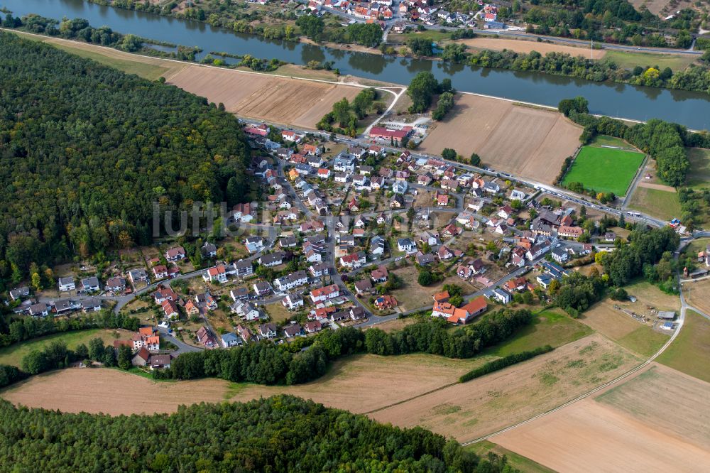 Luftaufnahme Steinbach - Wohngebiet einer Einfamilienhaus- Siedlung in Steinbach im Bundesland Bayern, Deutschland