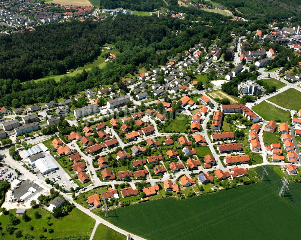 Thalhausen aus der Vogelperspektive: Wohngebiet einer Einfamilienhaus- Siedlung in Thalhausen im Bundesland Bayern, Deutschland