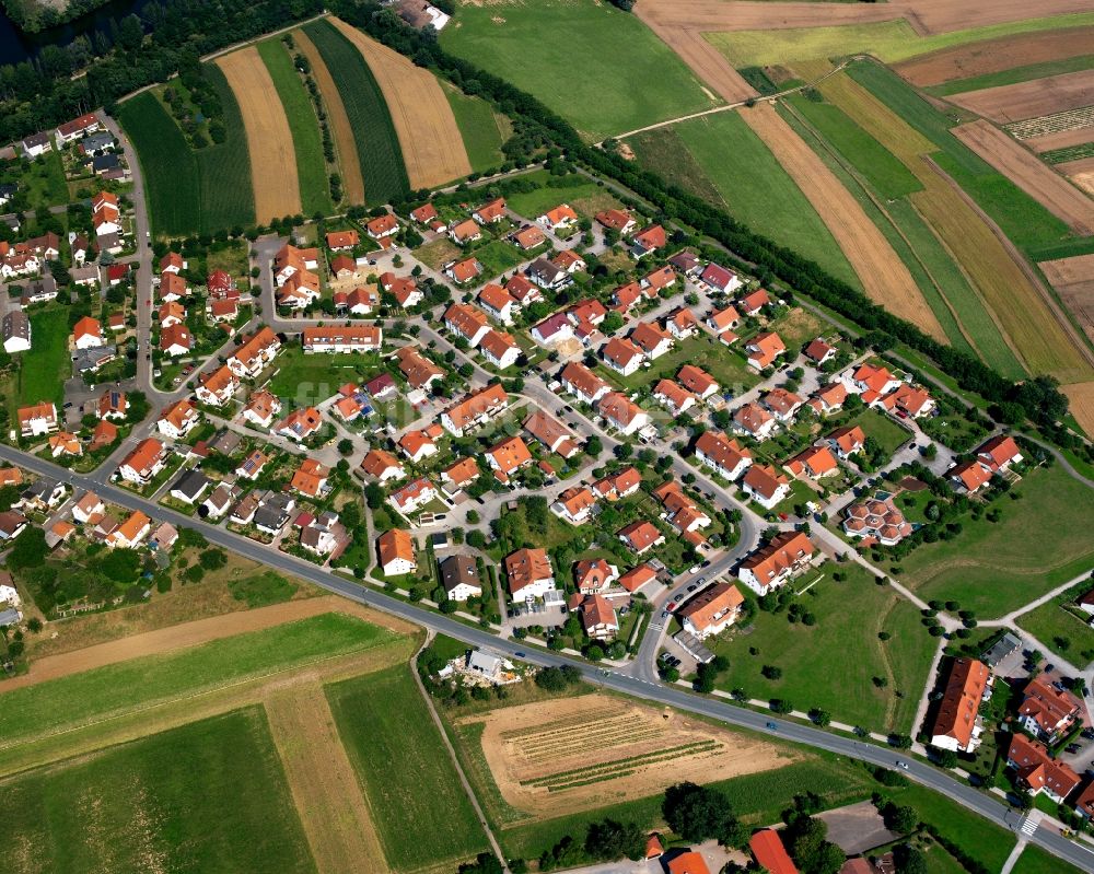 Luftaufnahme Untergriesheim - Wohngebiet einer Einfamilienhaus- Siedlung in Untergriesheim im Bundesland Baden-Württemberg, Deutschland