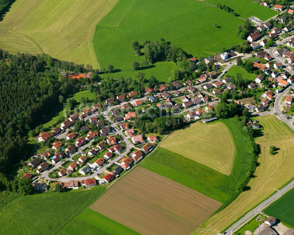 Untersulmetingen von oben - Wohngebiet einer Einfamilienhaus- Siedlung in Untersulmetingen im Bundesland Baden-Württemberg, Deutschland