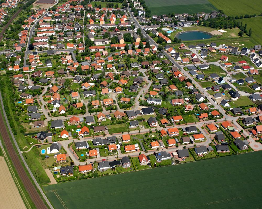 Vienenburg von oben - Wohngebiet einer Einfamilienhaus- Siedlung in Vienenburg im Bundesland Niedersachsen, Deutschland