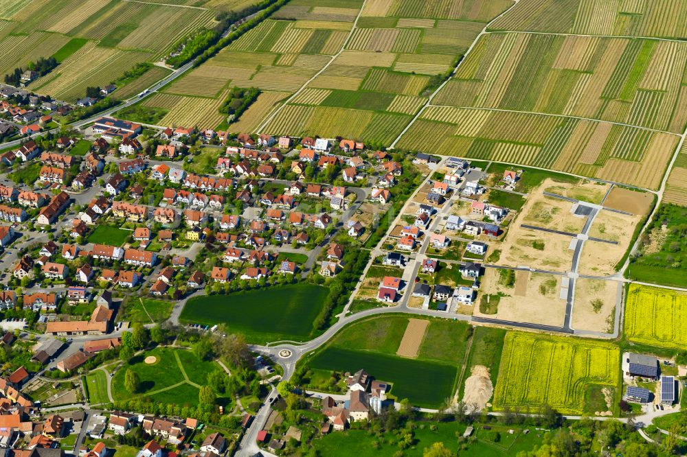 Luftaufnahme Volkach - Wohngebiet einer Einfamilienhaus- Siedlung in Volkach im Bundesland Bayern, Deutschland