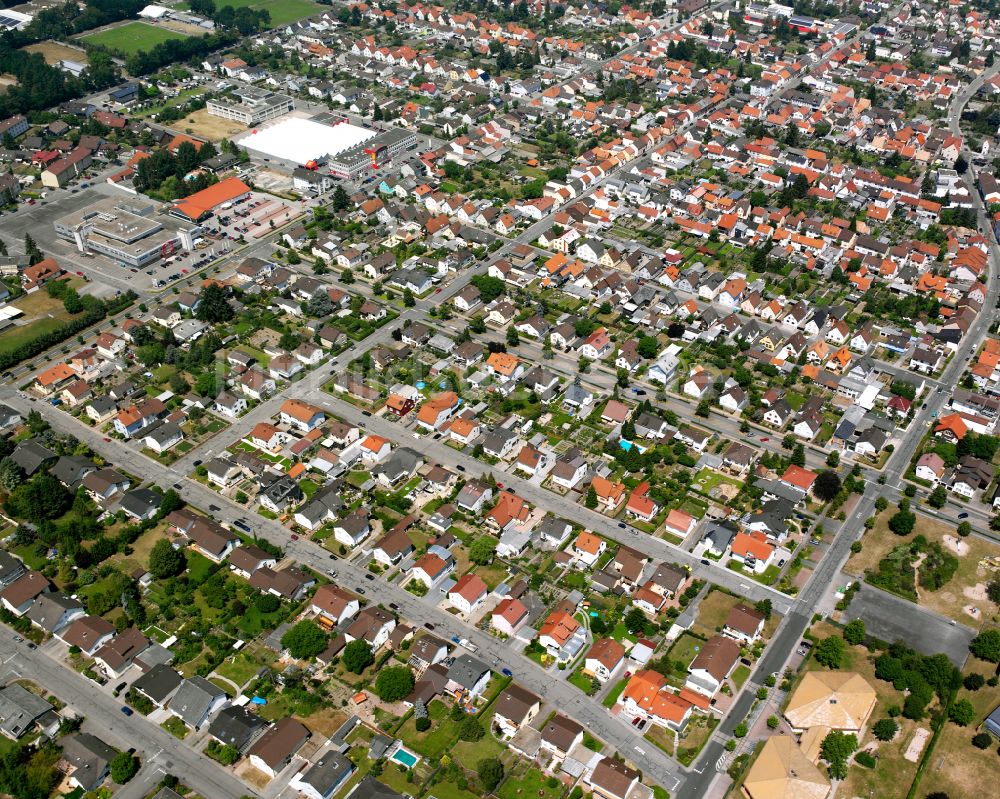 Luftaufnahme Waghäusel - Wohngebiet einer Einfamilienhaus- Siedlung in Waghäusel im Bundesland Baden-Württemberg, Deutschland