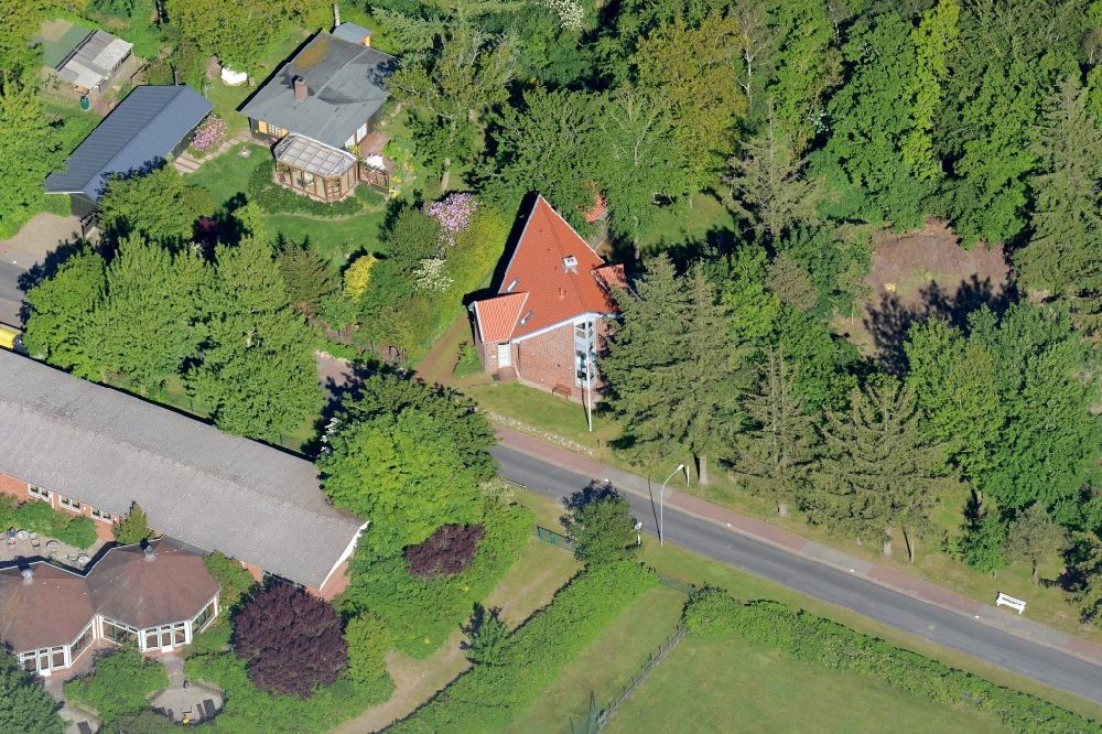 Luftbild Wyk auf Föhr - Wohngebiet einer Einfamilienhaus- Siedlung in Wyk auf Föhr im Bundesland Schleswig-Holstein