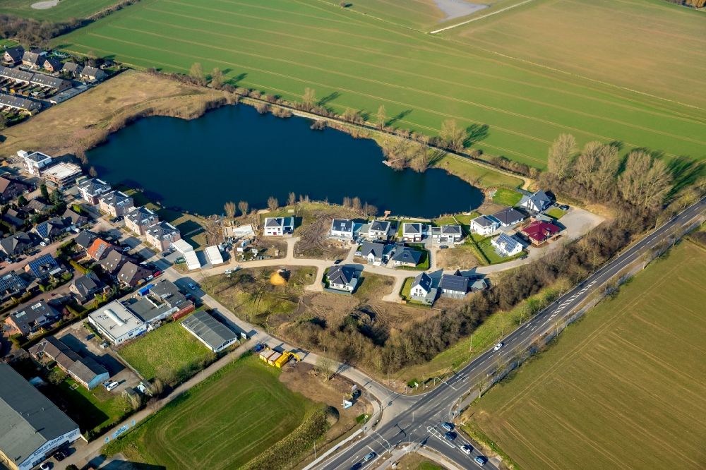 Luftbild Rees - Wohngebiet einer Einfamilienhaus- Wohn- Siedlung Am See in Rees im Bundesland Nordrhein-Westfalen