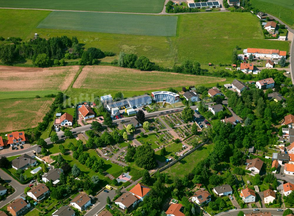 Luftbild Bolanden - Wohngebiet am Feldrand in Bolanden im Bundesland Rheinland-Pfalz, Deutschland