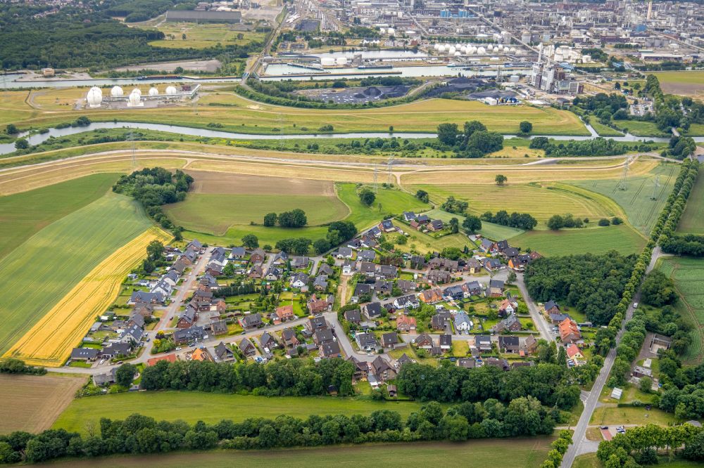 Luftaufnahme Lippramsdorf - Wohngebiet am Feldrand in Lippramsdorf im Bundesland Nordrhein-Westfalen, Deutschland