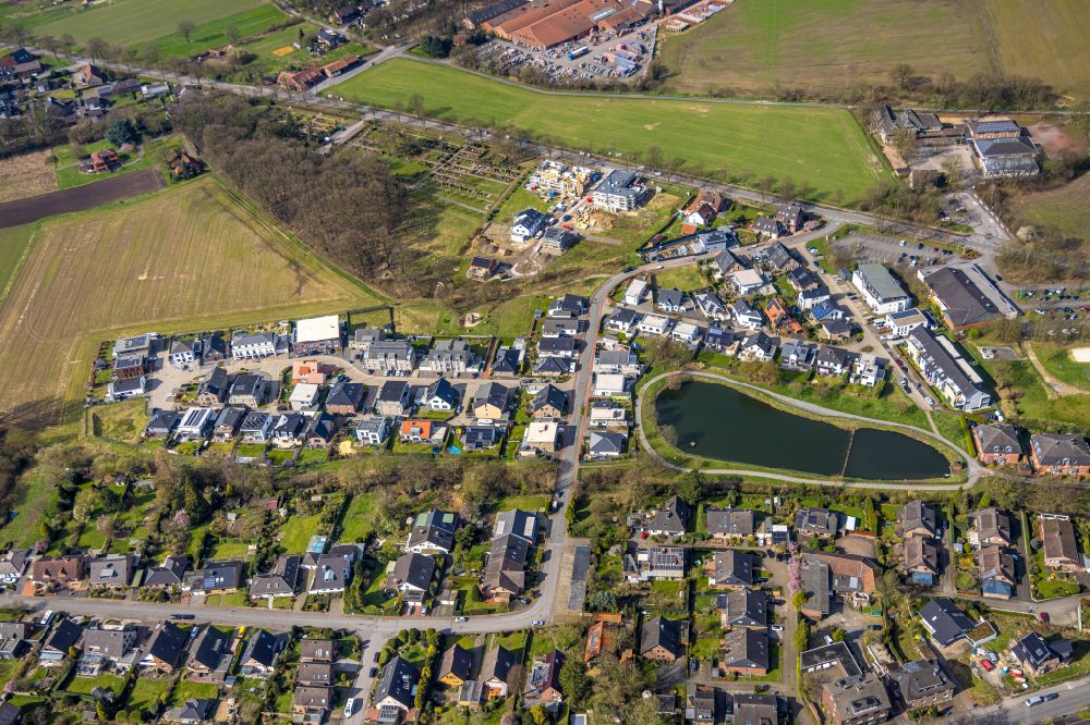 Luftaufnahme Schermbeck - Wohngebiet am Feldrand in Schermbeck im Bundesland Nordrhein-Westfalen, Deutschland